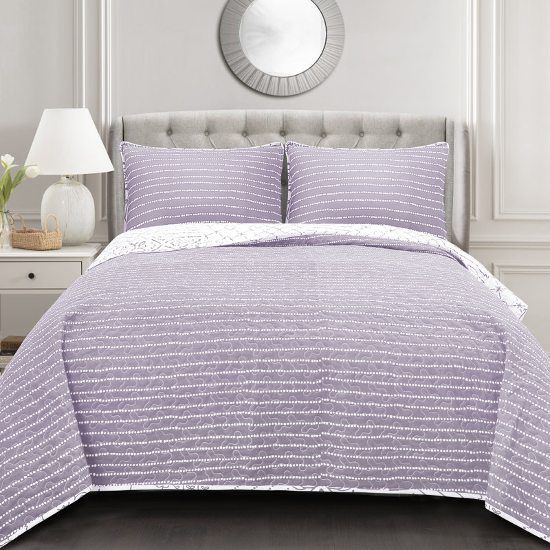 Monique Standard Cotton Reversible Coastal 3 Piece Quilt Set, Queen Quilt + 2 Shams, Lavender
