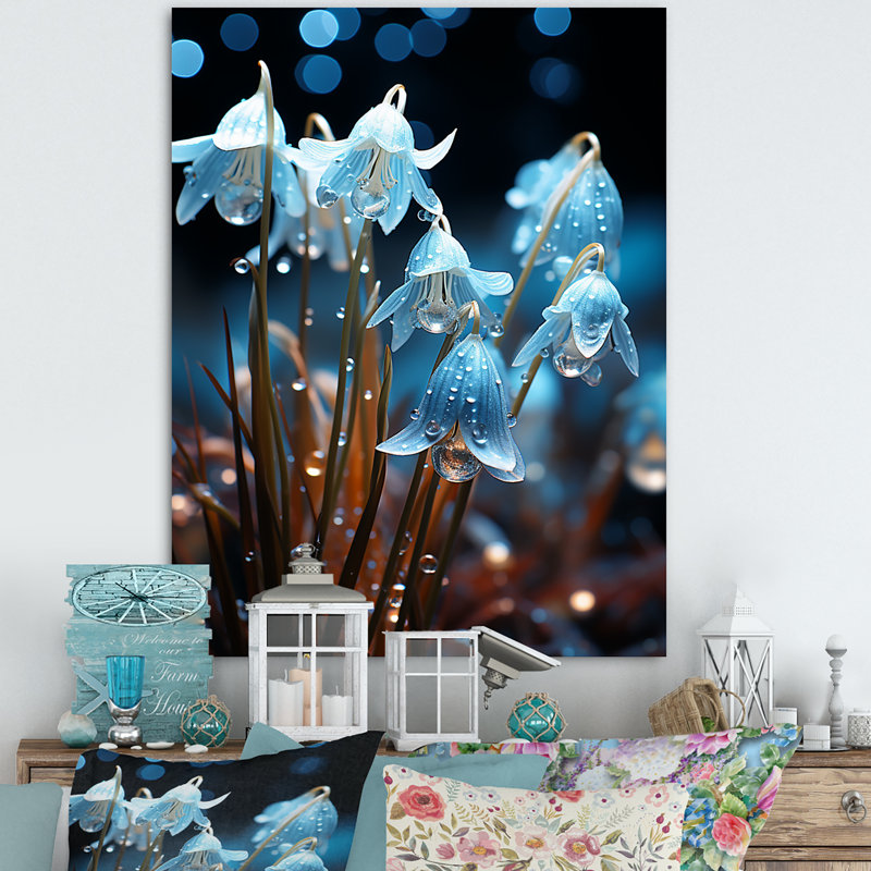 «Winter Snowdrop Flower», photographie sur toile, Encadrement doré, H 44 po x l 34 po