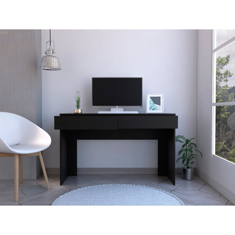 Bureau noir élégant avec surface de travail généreuse et lisse pour plus de productivité