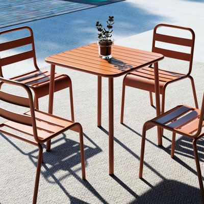 Table carrée pour l'extérieur Brick Red