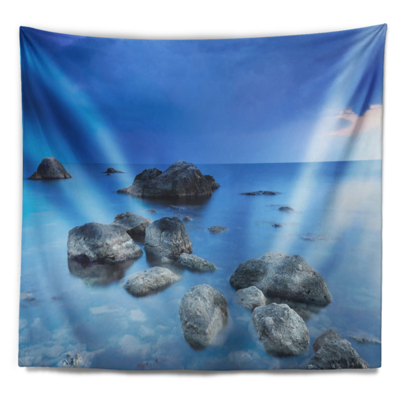 Tapisserie de mer bleu rocky seascape, H 78 po x l 92 po