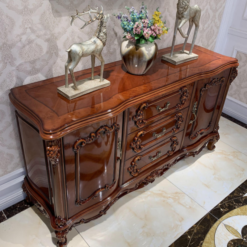 Buffet haut de gamme rétro