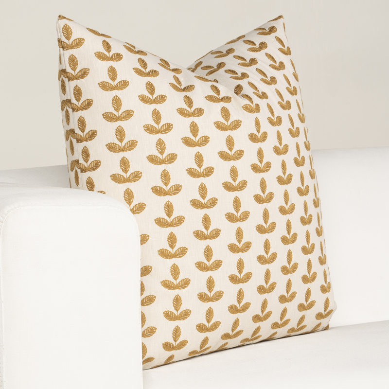 Coussin Birch Lane Trillium, Plumes, Motif floral jaune, Carré 26 po