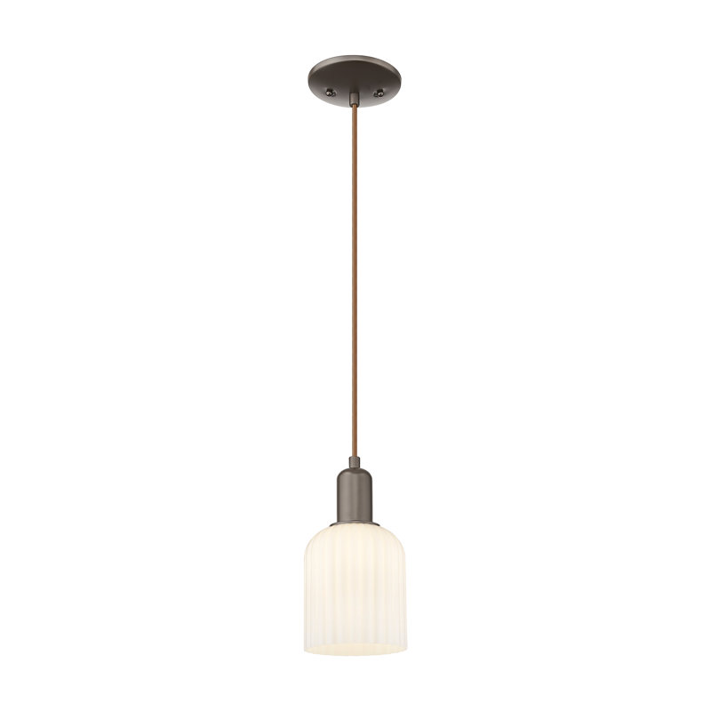 Mini luminaire suspendu suspendu 1 lumière Downtown, H 10 po x l 5 po x P 5 po, Blanc brillant, Bronze frotté à l'huile
