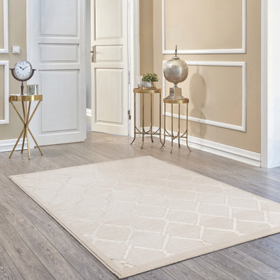 Lara Geometric Area Rug