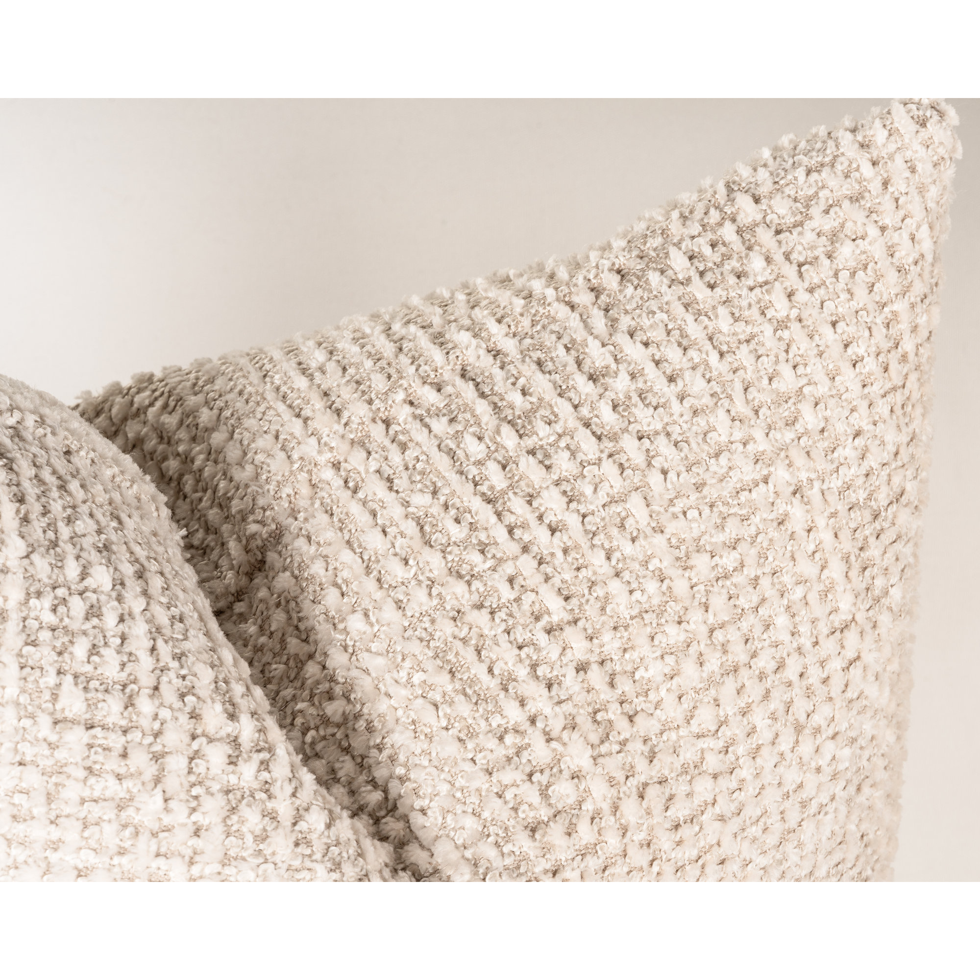 Cozy Chenille Disk Accent Pillow - Textured Sophistication and Comfort, Polyester, Beige, Rectangle 14"H x 26"W