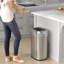 Poubelle ouverte en acier inoxydable-127930176-22686631