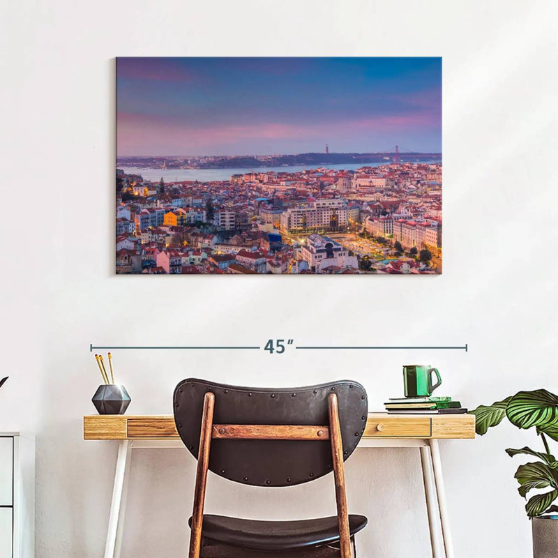 Nicci Lisbon Morning Scenery, H 26 po x l 39 po