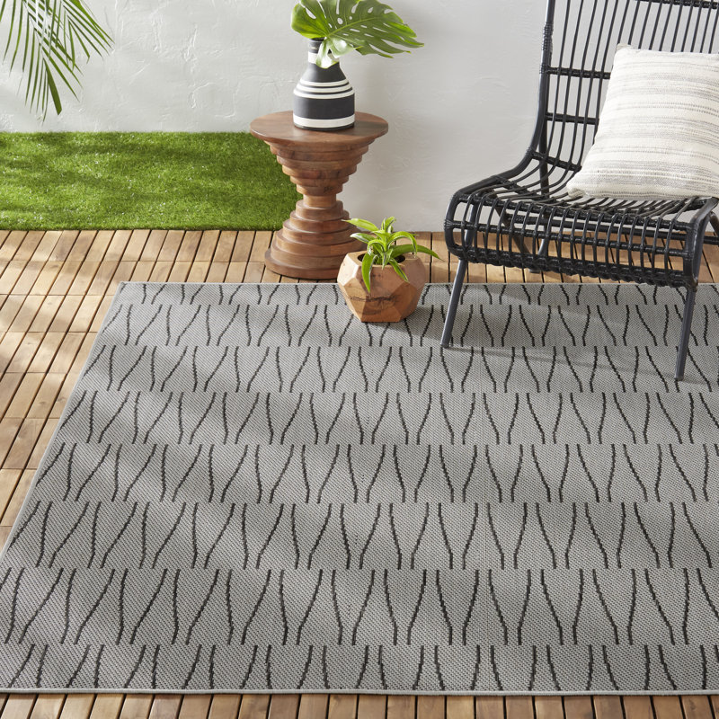Nicole Miller New York Patio Country Willow Geometric Indoor/Outdoor Area Rug, Gray/Black, Rectangle 7'9" x 10'2"