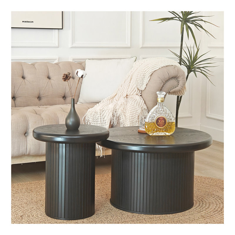 Ensemble de tables basses rondes modernes - Combinaison de deux tables avec un pied de table cannelé unique