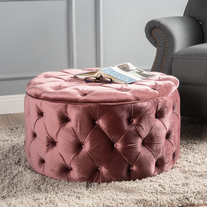 Velours rosé glamour avec élégance supplémentaire et attrait contemporain