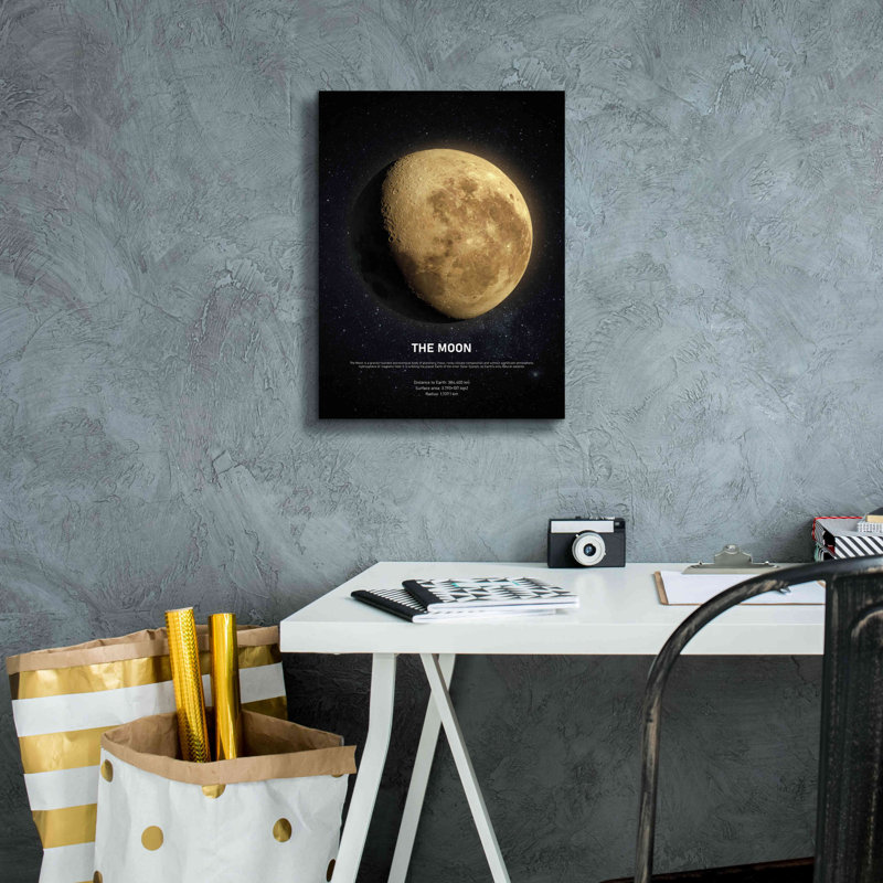 «The Moon 2» par Design Fabrikken, H 16 po x l 12 po x P 0,75 po