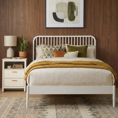 Kentwood Solid Wood Bed 2 Piece Bedroom Set