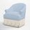Fauteuil demi-tonneau en coton avec accoudoirs roulés encastrés et pieds en bois massif Callie