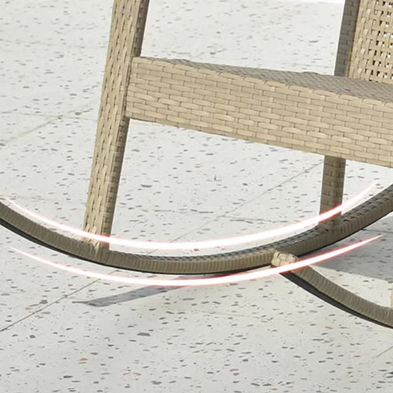 Chaise berçante en rotin