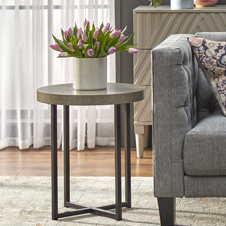 Quan End Table