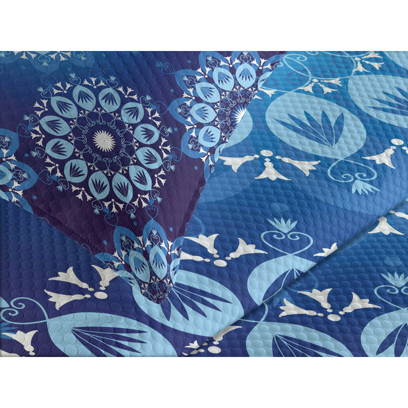 Queen Blue Polyester Bedspread Set with Snowflake Design