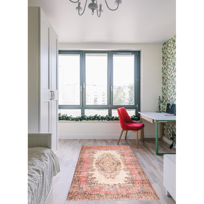 Tapis beige Antalya Vintage 4 pi 1 po x 7 pi 5 po