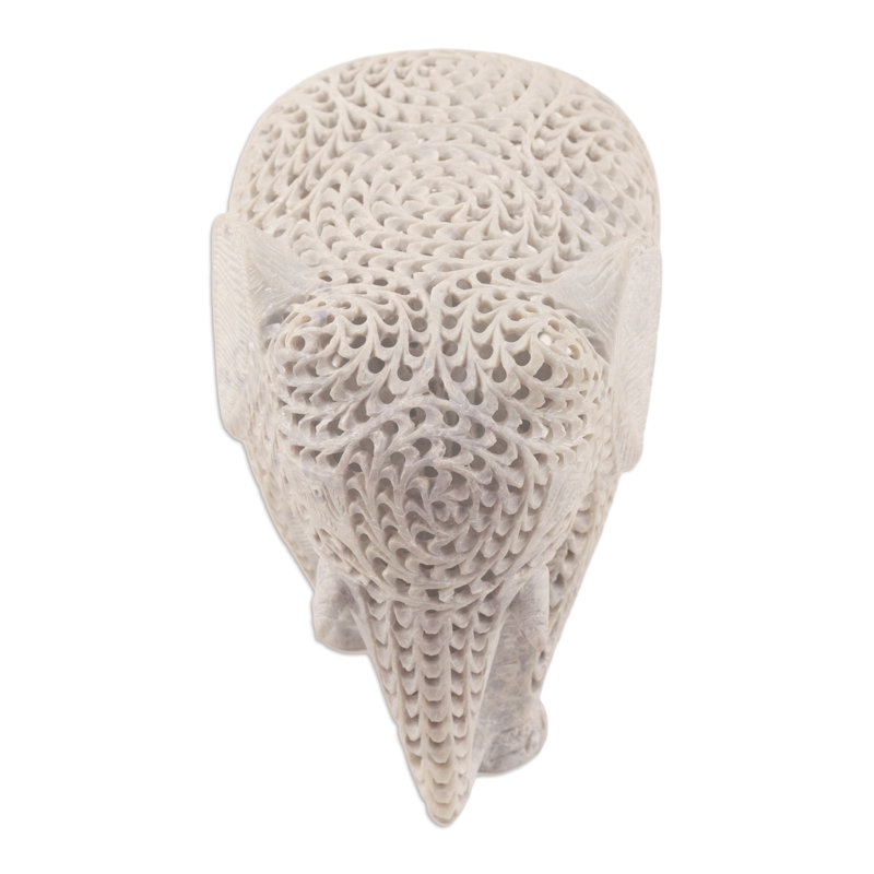 Darreio Figurines & Sculptures