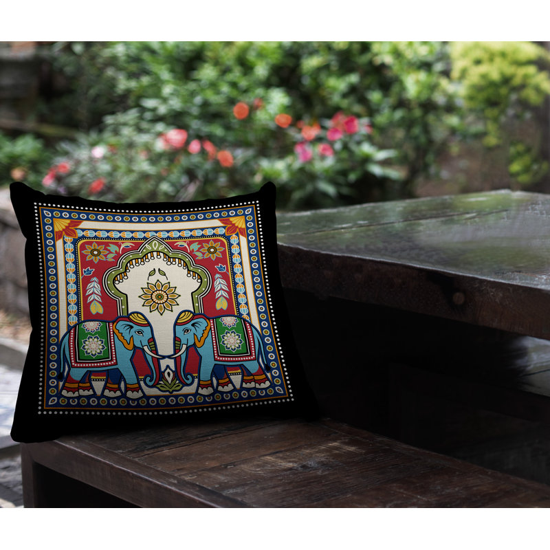 Coussin intérieur / extérieur Rikita Elephant, Noir / bleu / rouge / orange / vert, Carré 17 po