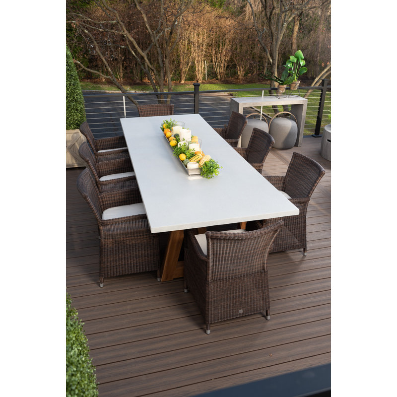 Table de salle à manger rustique grise avec trou pour parasol 87 po Bayridge