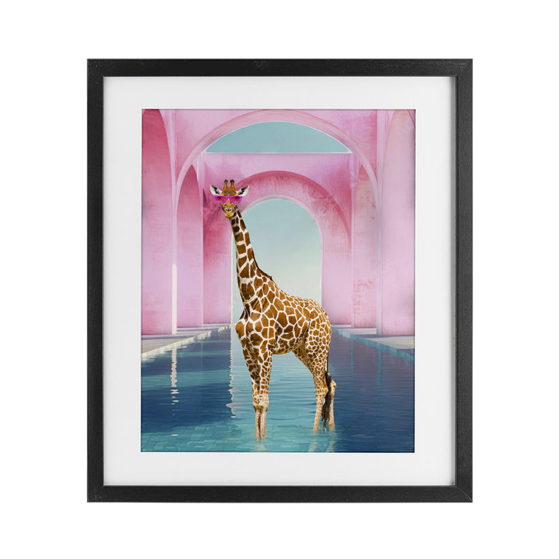 «Glam Giraffe with Pink Arches», reproduction encadrée sous verre, conception de Ziwei Li, H 16 po x l 13 po