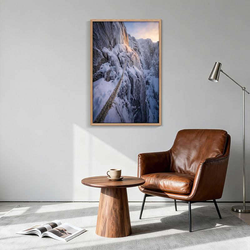 Ensemble de 1 tableau sur toile représentant des falaises enneigées, H 48 po x l 36 po, Natural