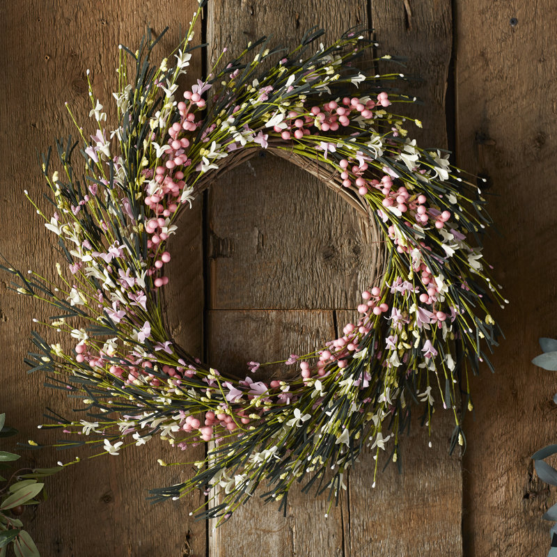 20" Small Flower & Berry Twig Wreath