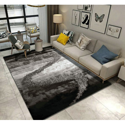 Nevin Performance Geometric Indoor Rug
