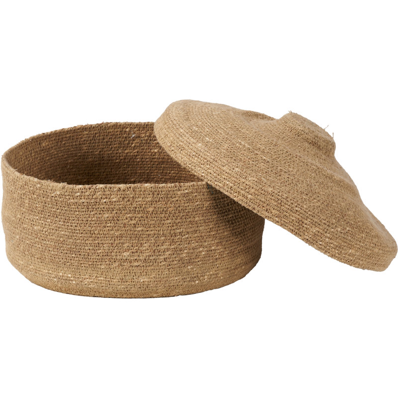Beachcrest Home Seagrass Decorative Basket