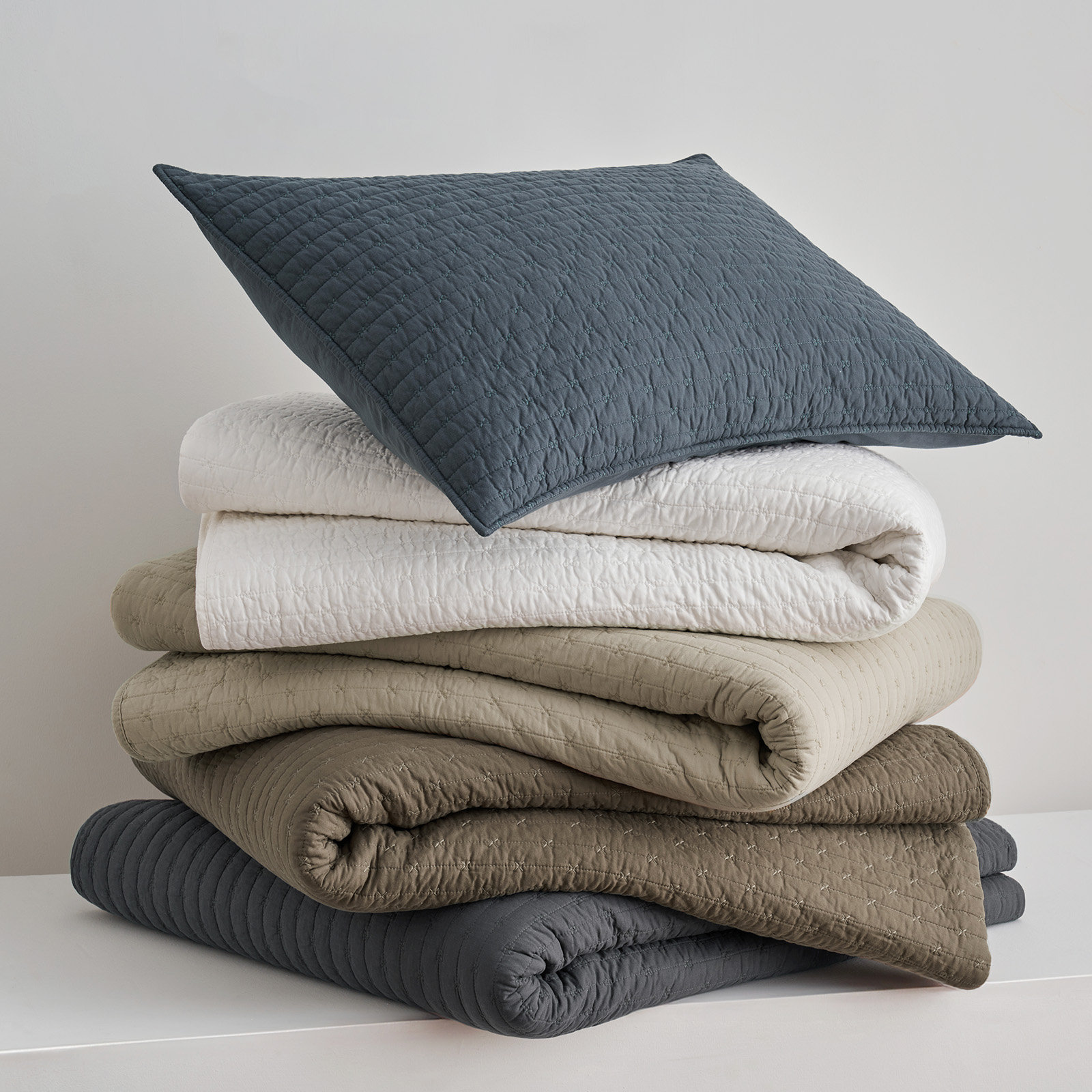 Cross Stitch Cotton Quilt set, Queen + 2 Shams, Midnight Blue