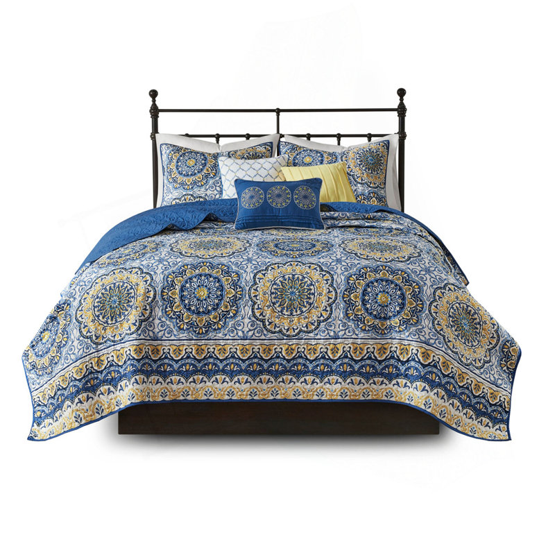 6 Piece Reversible Quilt Set With Throw Pillows, Queen Quilt + 5 Additional Pieces