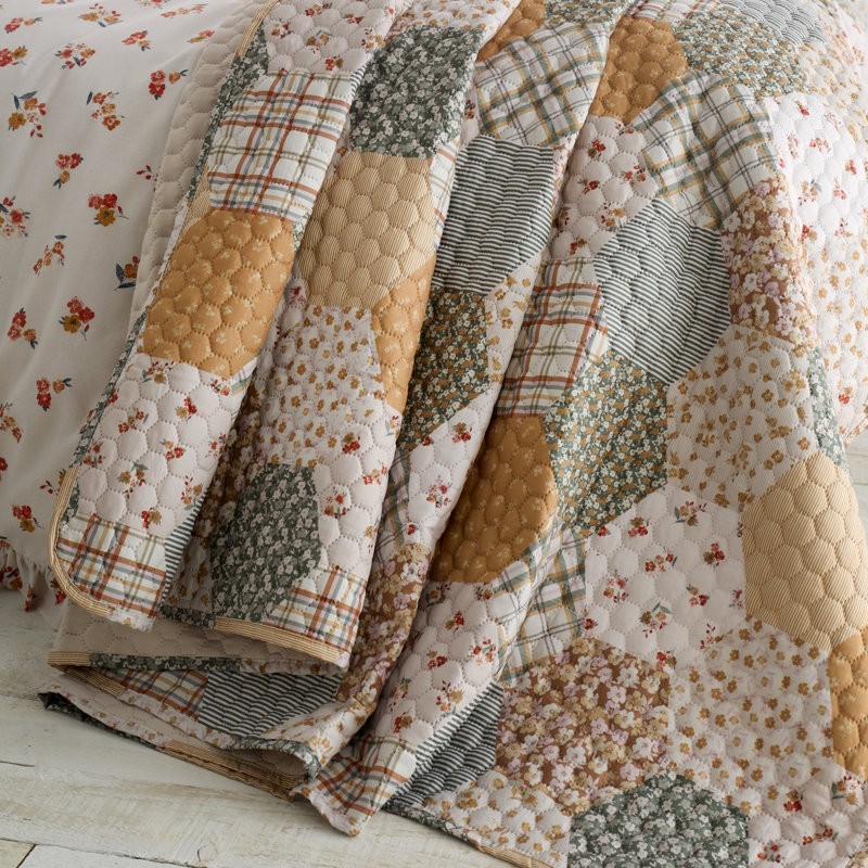 Floral Patchwork Quilted Bedspread