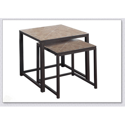 Ensemble de 2 tables gigognes élégantes, parfaites pour les côtés et les tables d'appoint, en métal pour le salon et la chambre