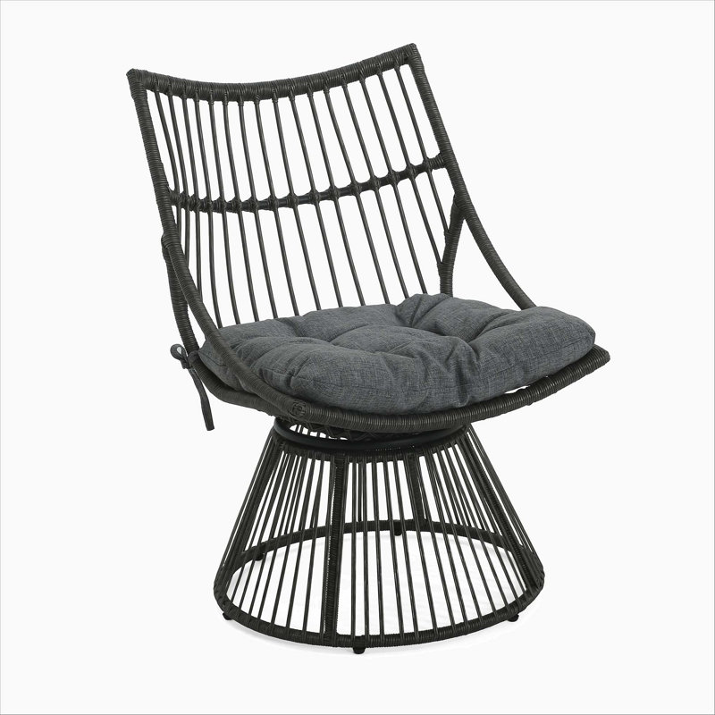 CHAISE ELAINE