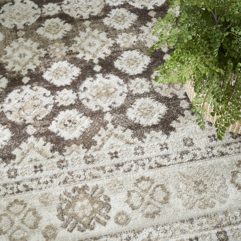 Leuchte 7'10" x 9'10" Ivory Brown Vintage Indoor Rug, Rectangle 7'10" x 9'10"