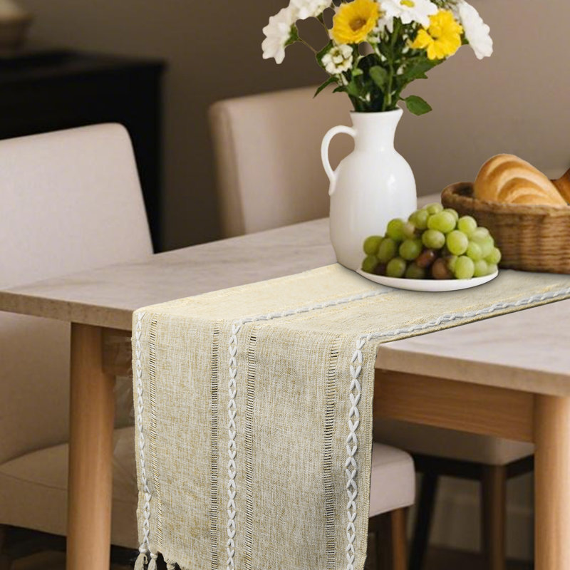 Chemin de table rayé en coton mélangé avec broderies ajourées, Rectangle 94 po, Crème, crème