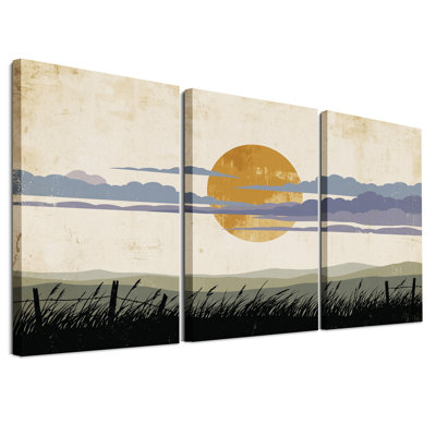 Ensemble de 3 toiles murales représentant un soleil doré et des nuages ​​bleus sur des collines ondulantes