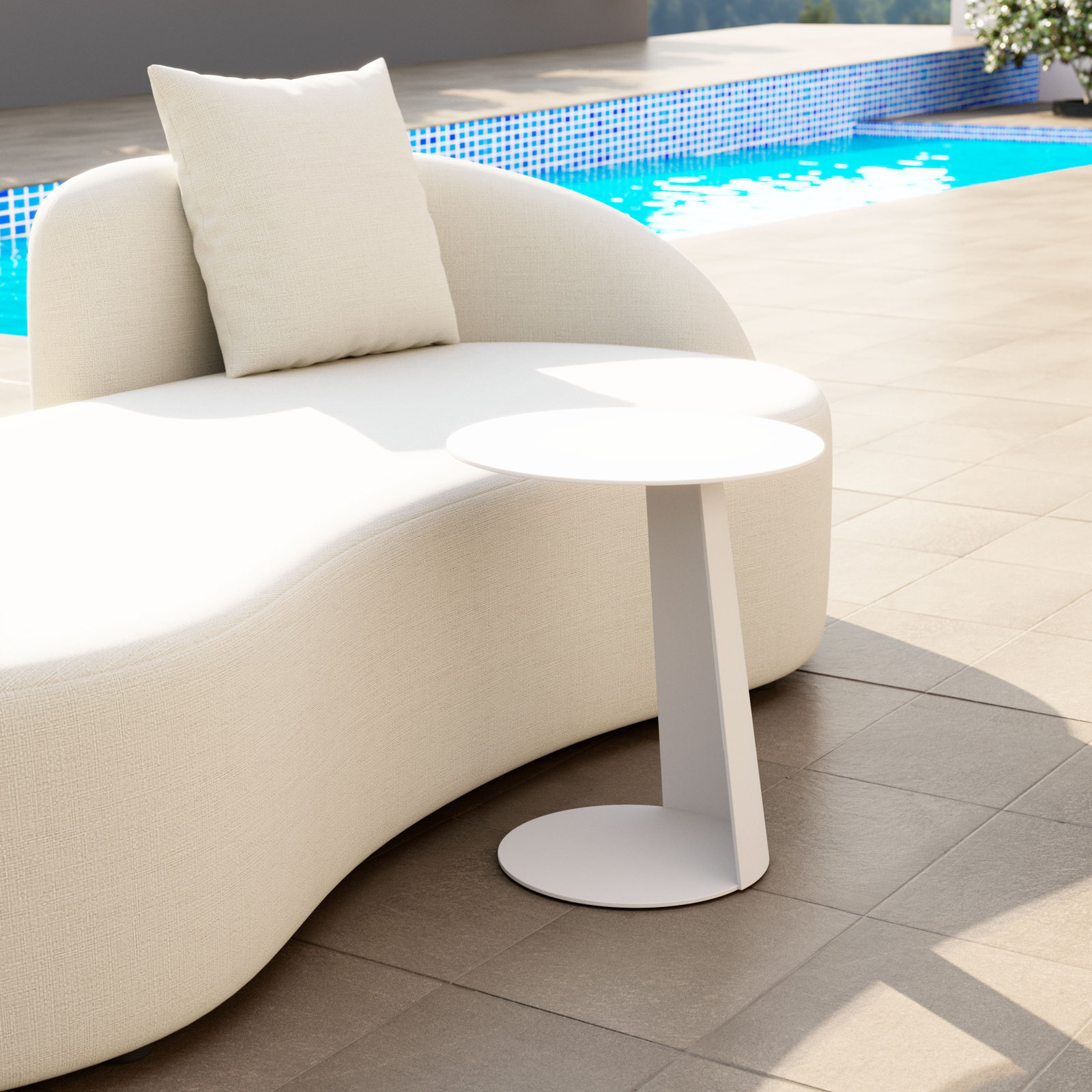 Kepper 15.9'' Metal Outdoor Side Table