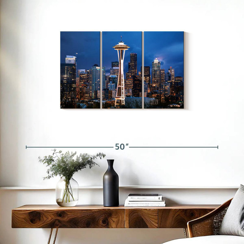 Nicci Space Needle Seattle, 20" H x 33" W