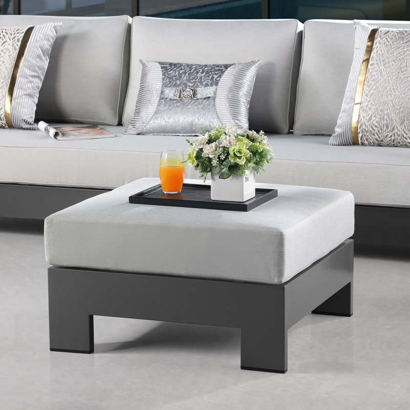 Repose-pieds d'extérieur polyvalent 4-en-1 en aluminium 27,56 po Hoyt, Gris clair, Gris argenté