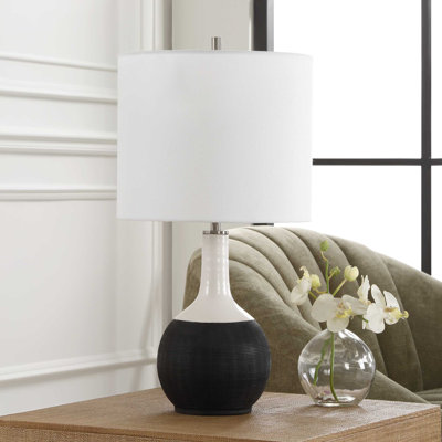  Lampe de table en céramique noire et blanche H 23 po