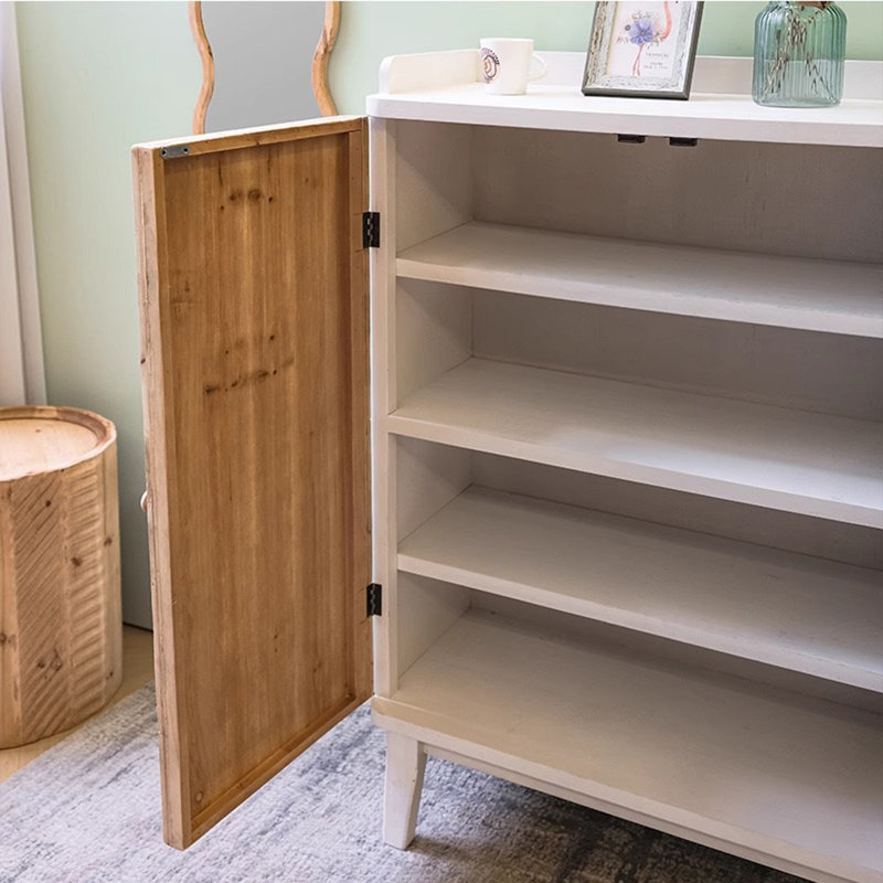 Armoire de rangement décorative avec tablettes spacieuses