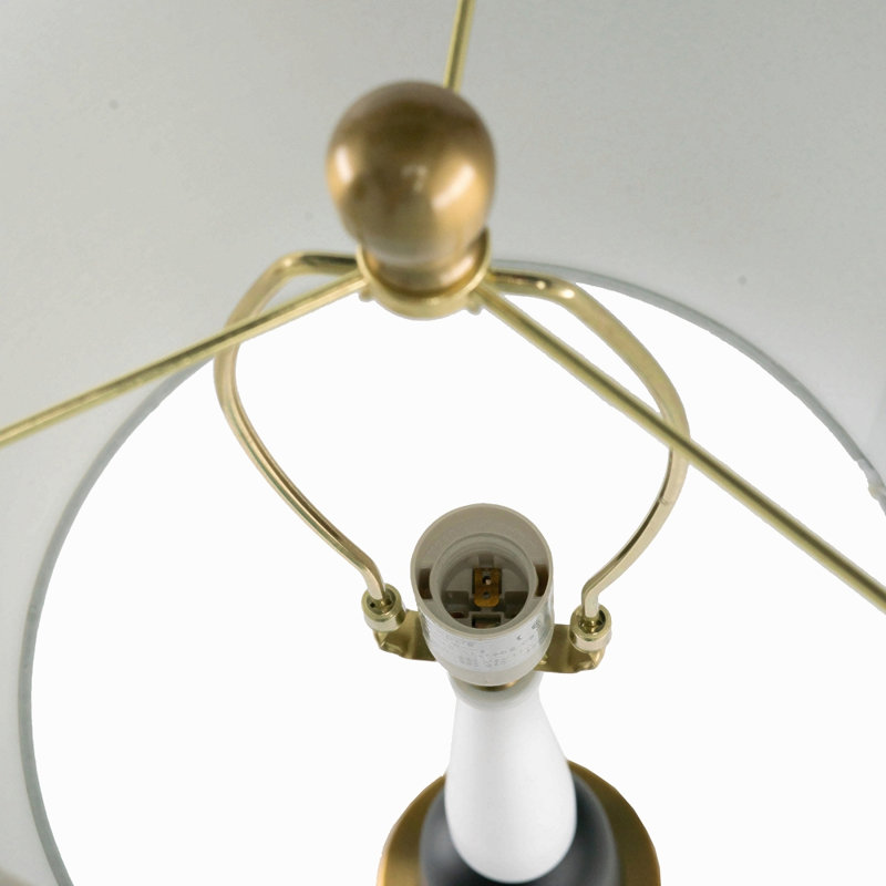 Lampe de table en métal 11 x 11 x 30,2 po