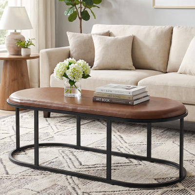 Table basse ovale de 55 po avec plateau en similicuir, table d'appoint industrielle moderne avec structure en métal noir, table multifonctionnelle pour le salon, la chambre à coucher et le vestibule