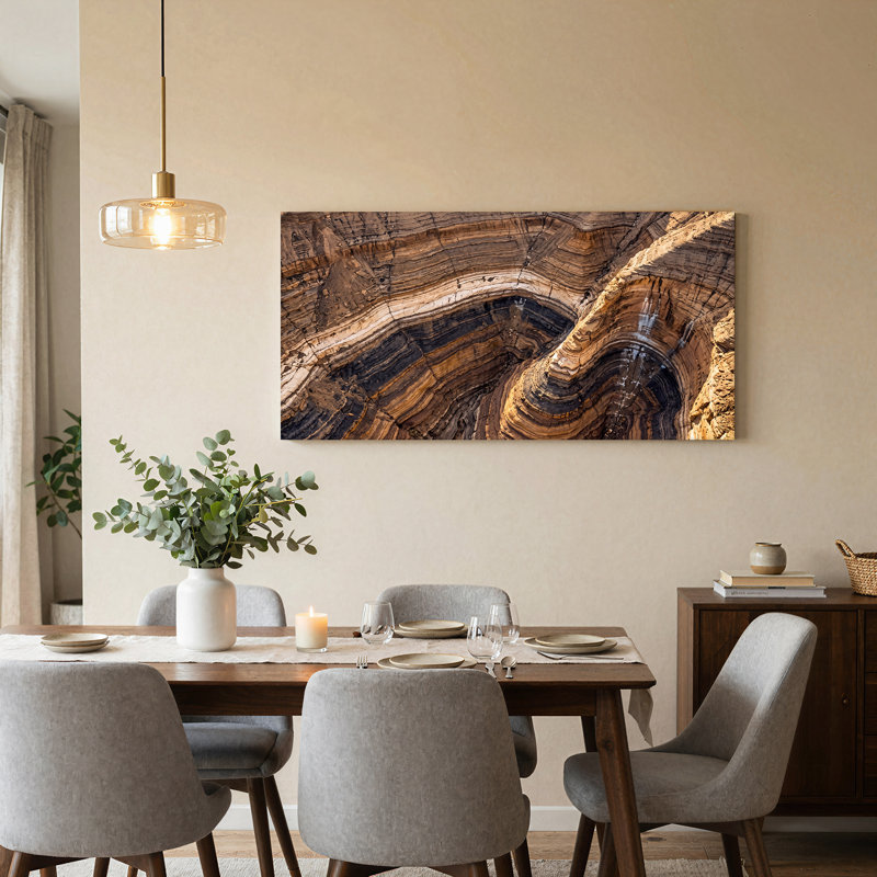 Impression sur toile pliée en forme de roche brune et noire, L 32 po x H 16 po