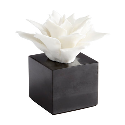 Calendine Landscape & Nature Figurines & Sculptures