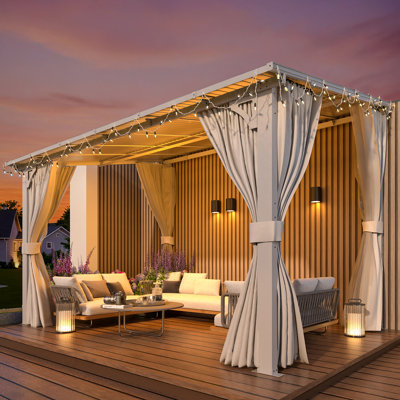 Pergola blanche avec toit rigide et abri de jardin avec rideaux et moustiquaire