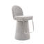 Tabouret de bar pivotant à 360° Everly Modern gris pâle, recouvert de tissu, avec pied central et repose-pieds chromé.-1383703903