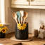 Porte-ustensiles en céramique avec relief en tournesol pour comptoir de cuisine, décor de vase de fleurs de ferme, glacis réactif, base en liège antidérapant, pot à usages multiples